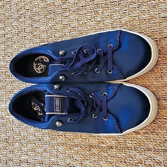 GUESS blue suede shoes with rhinestones.  Very good condition size 8M. - Picture 2 of 9